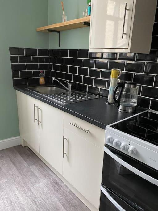 The Flat At The Crooked House Apartment